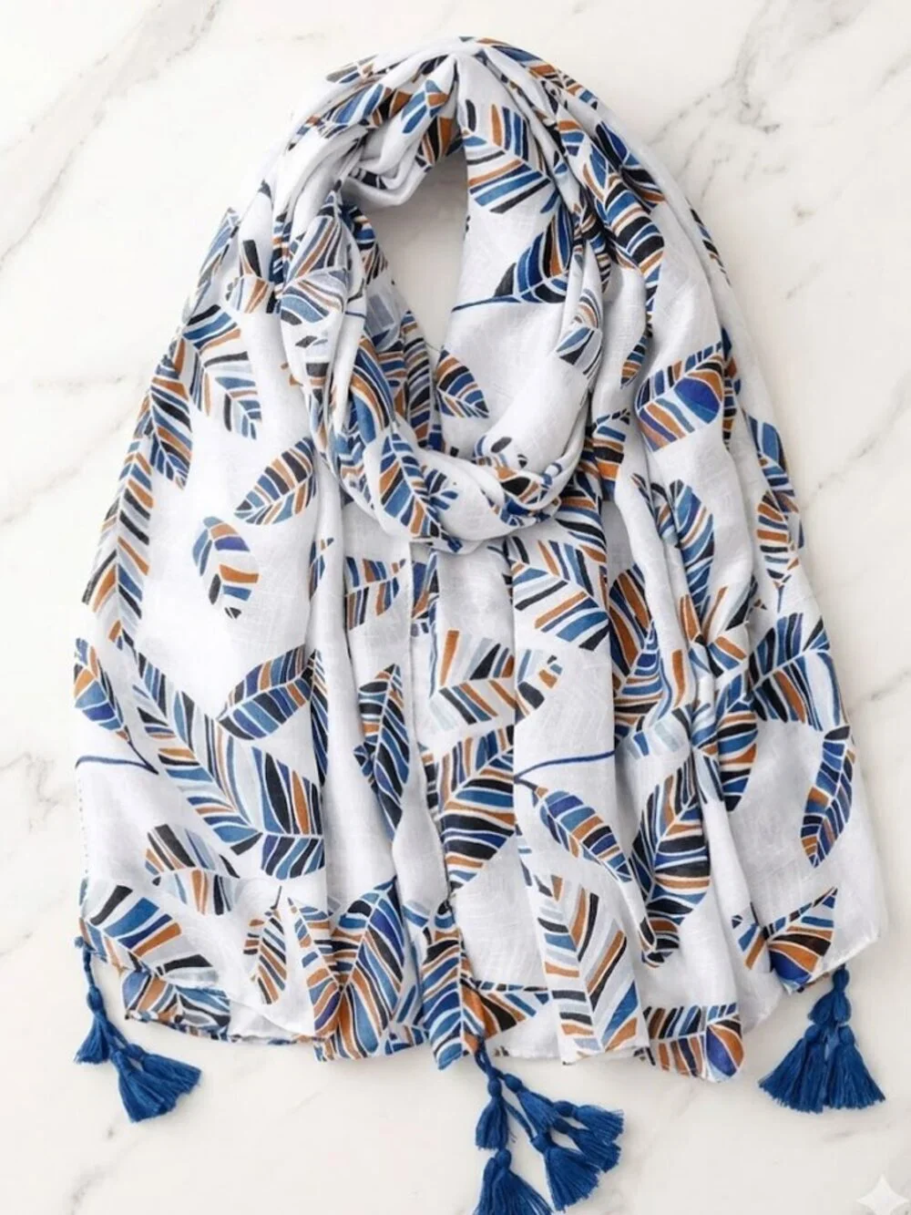 Ladies Blue Feather Scarf